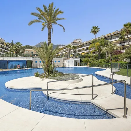 Beautiful Just 200m From The * Marbella