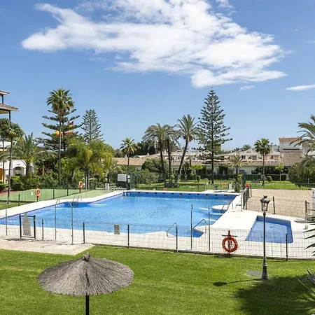 Beautiful Just 200m From The * Marbella